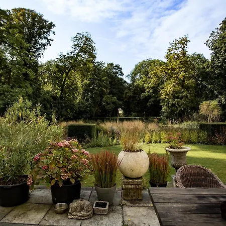 Bed & Breakfast Landgoed Loenen 4*