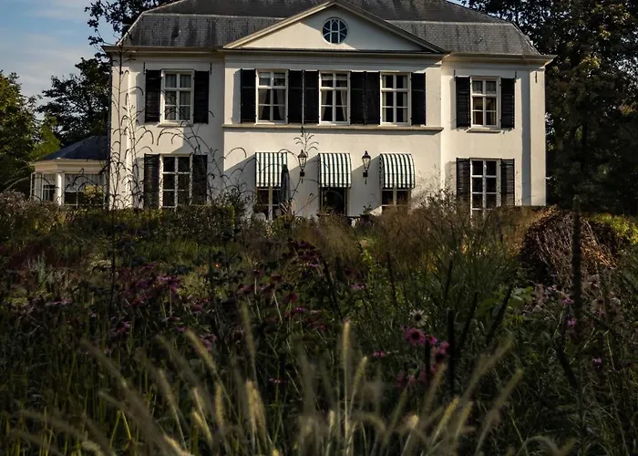 Bed & Breakfast Landgoed Loenen 4*