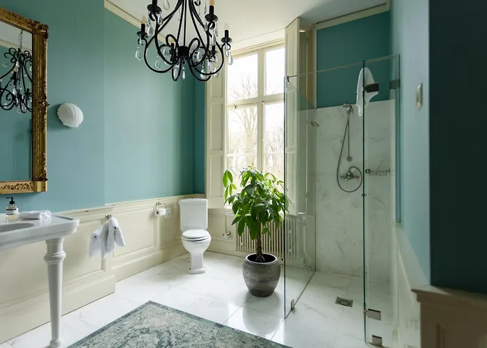 Landgoed Loenen Bed & Breakfast 4*