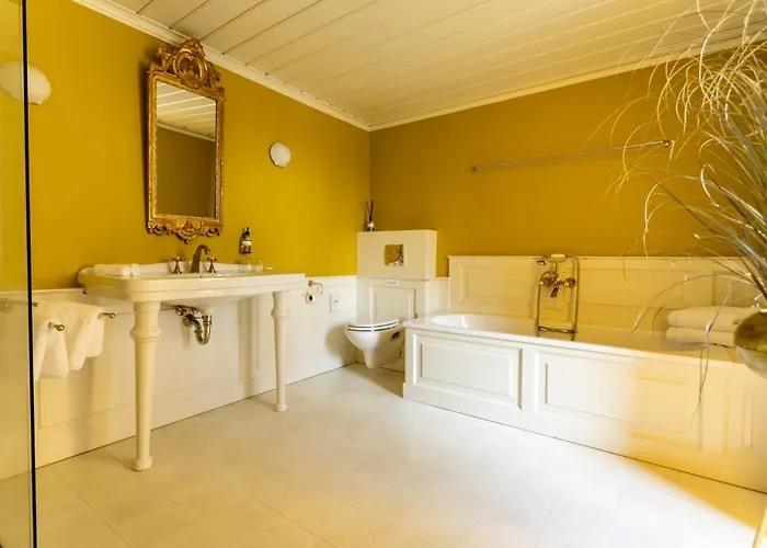 Landgoed Loenen Bed & Breakfast Slijk-Ewijk